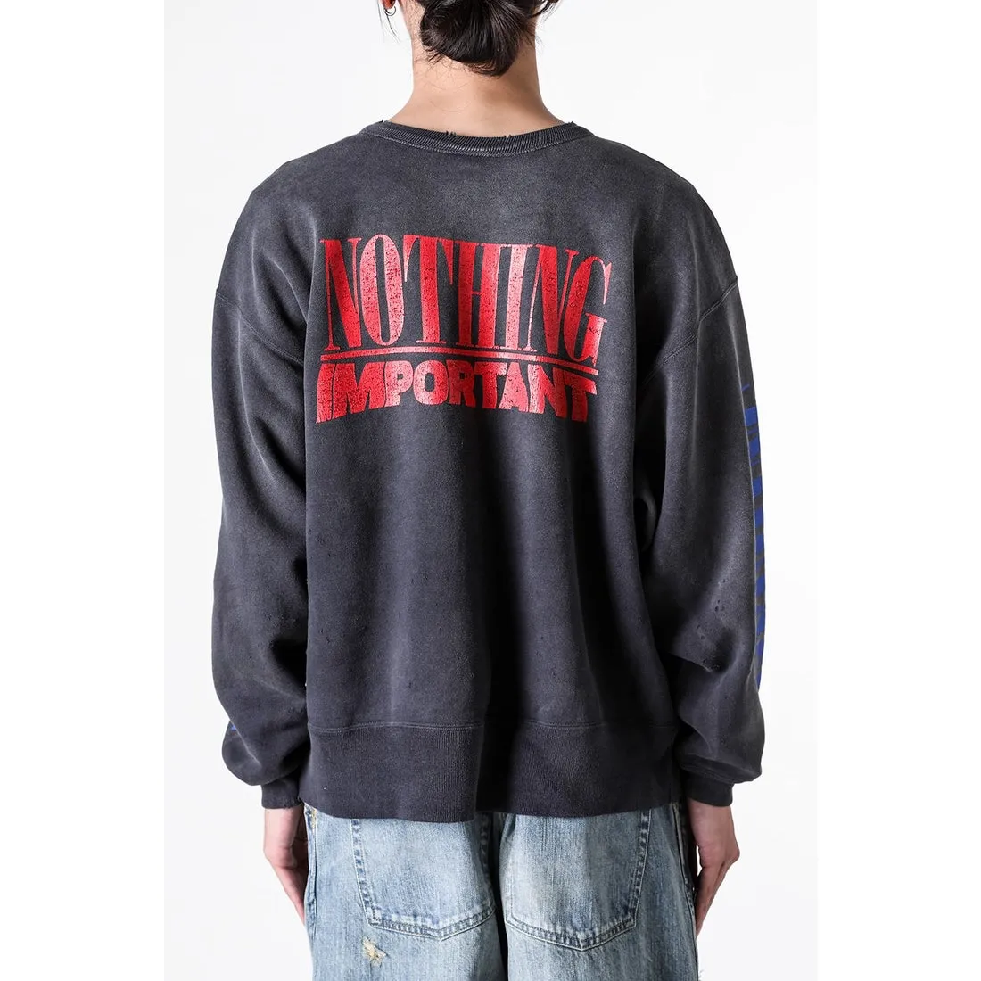 SAINT Mxxxxxx × Kosuke Kawamura KK_CRW SWT/NOTHNG IMP/BLK joint model Holy Infant Tadpole retro distressed sweatshirt, washed black S-XL Assute dyeing, genuine whole garment sprayed with horsetail fading process, collar/cuffs frayed in many places, front and rear panels/sleeves super complicated hanging grinding, heavy washing and distressing, correct fruit mark/angel mark